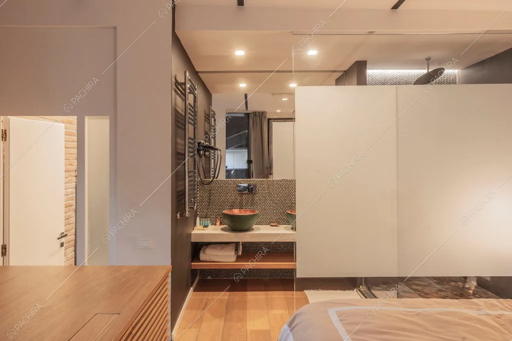 Bagno privato della camera da letto del loft Berillio, location in stile contemporaneo a Roma