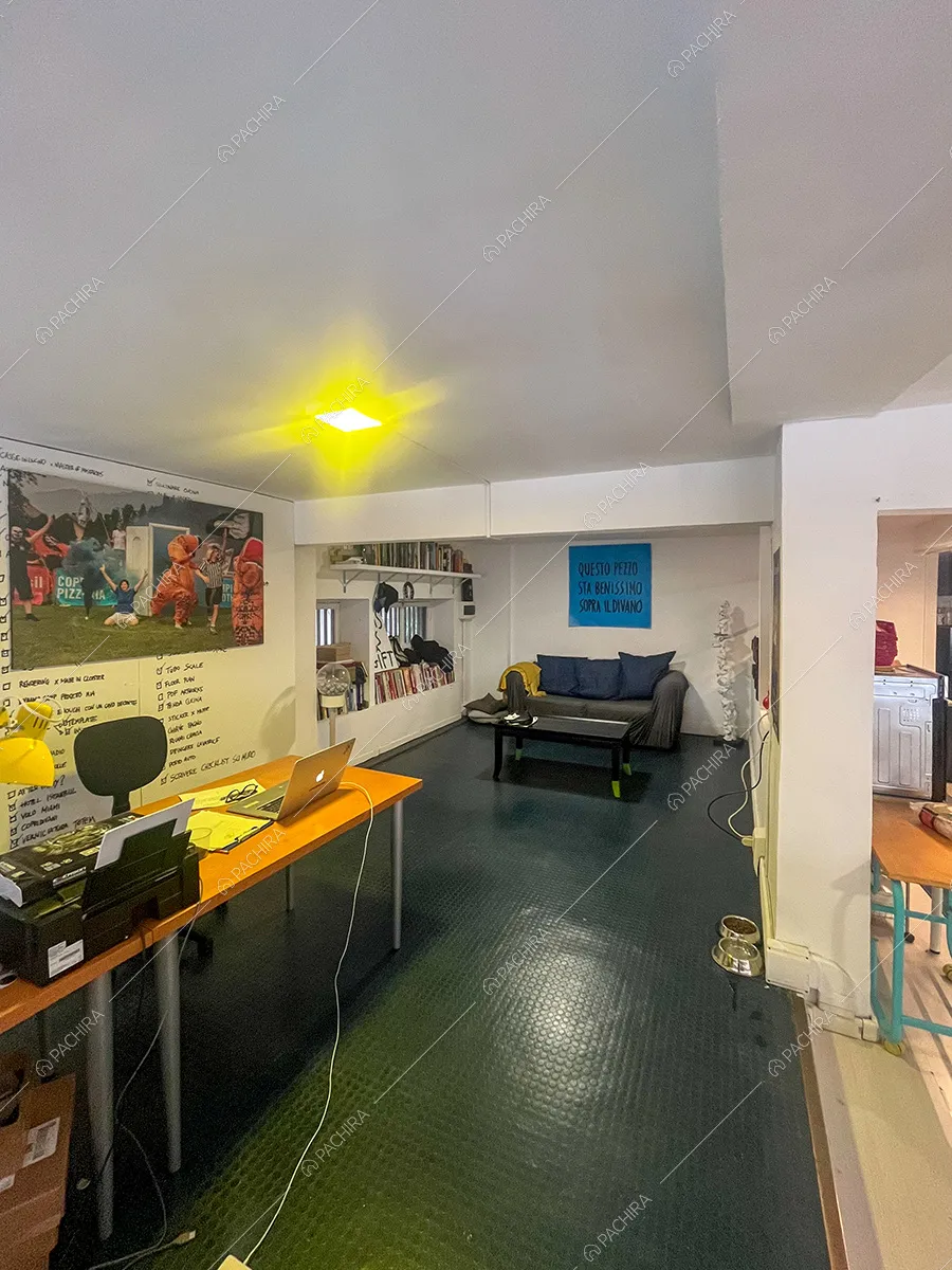 Studio dello spazio espositivo Paranà, location in stile minimal a Roma