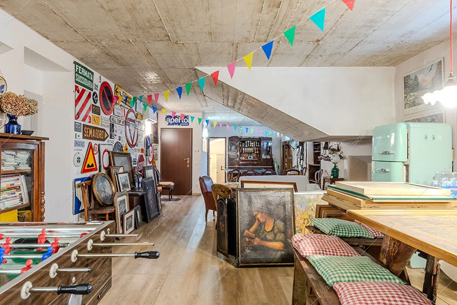 Taverna della villa Yamase, location in stile liberty a Milano