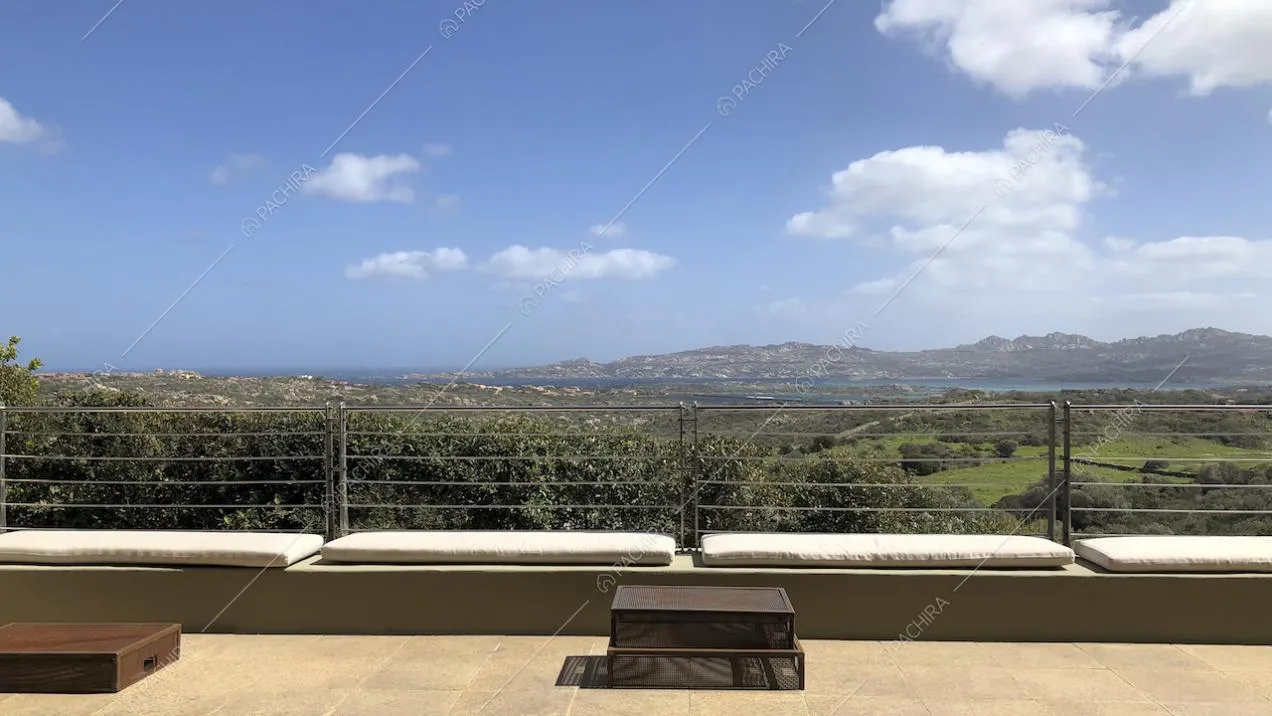 Vista panoramica dalla terrazza della Location Leccio