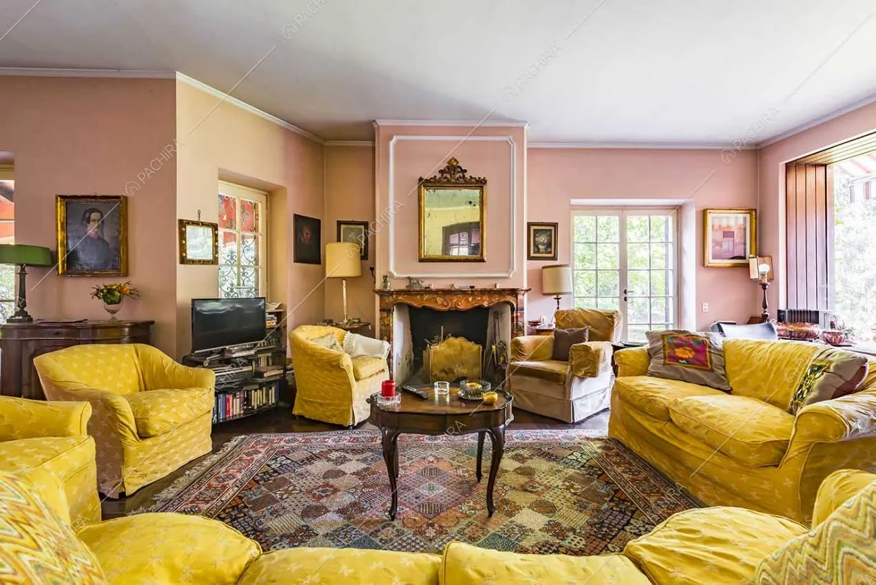 Salotto della villa Archibusa, location in stile classico a Como