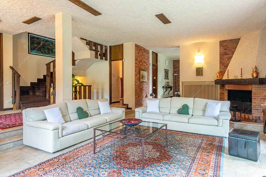 Salotto della villa Adige, location in stile contemporaneo a Monza