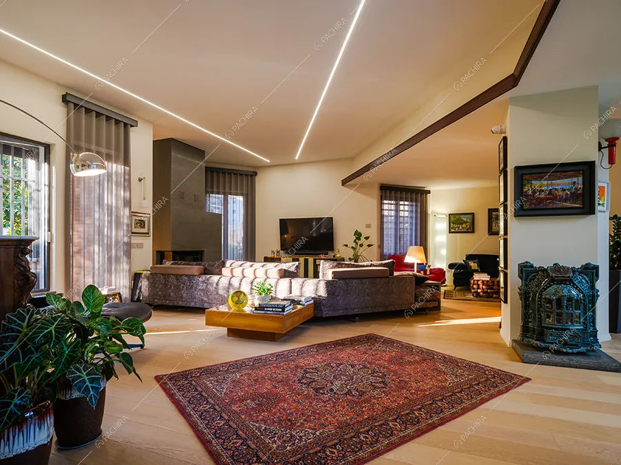 Zona living della villa Pece, location in stile moderno a Caserta