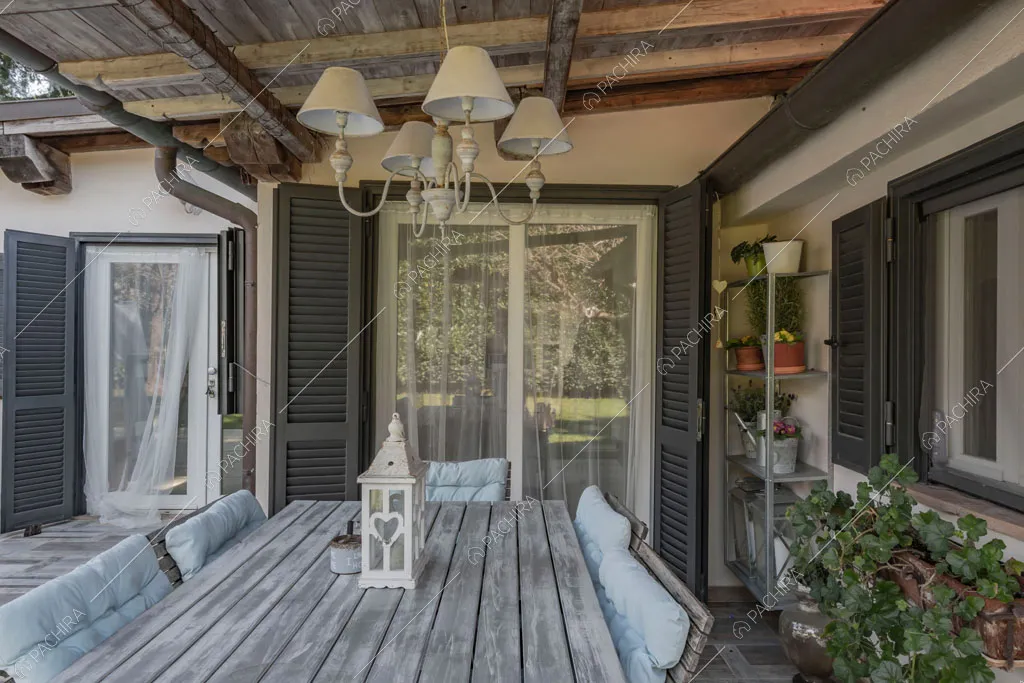 Veranda della location Aliseo, villa in stile contemporaneo a Roma