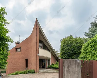 Esterni della villa Dolomite, location in stile rustico a Varese