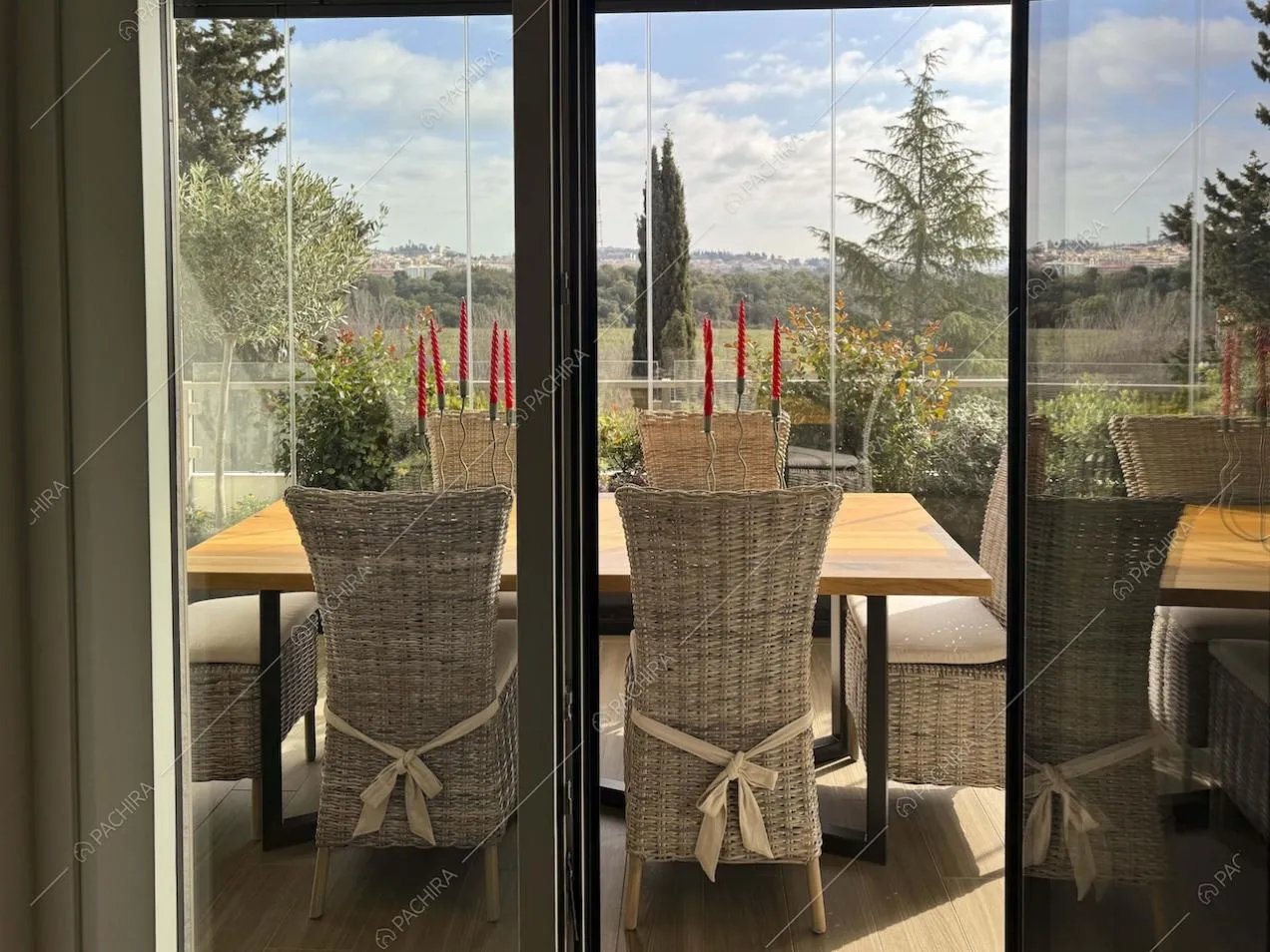Veranda dell'appartamento Gesso, location in stile contemporaneo a Milano