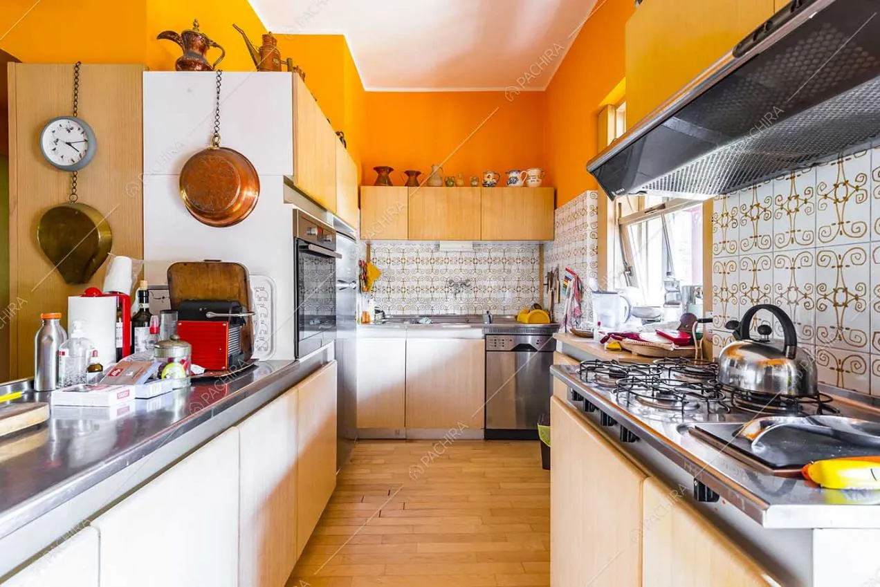 Cucina della villa Archibusa, location in stile classico a Como