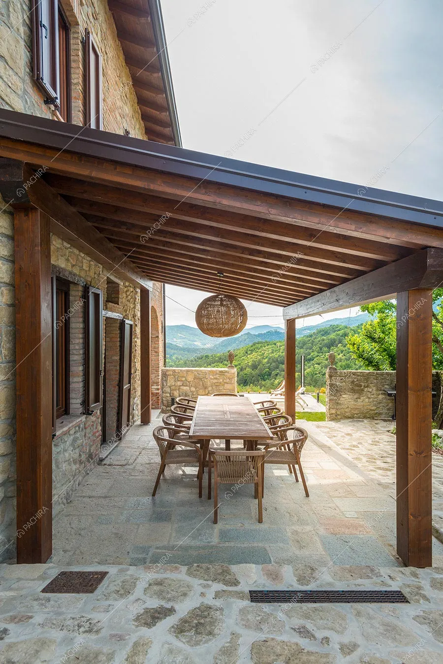 Veranda della villa Zinco, location in stile country a Pavia