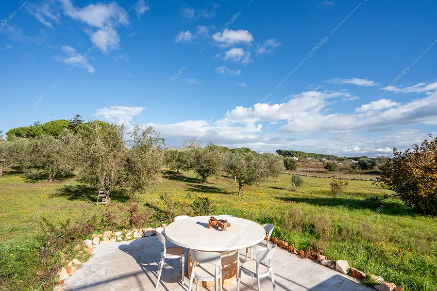 Parco della villa Sahel, location in stile rustico a Brindisi