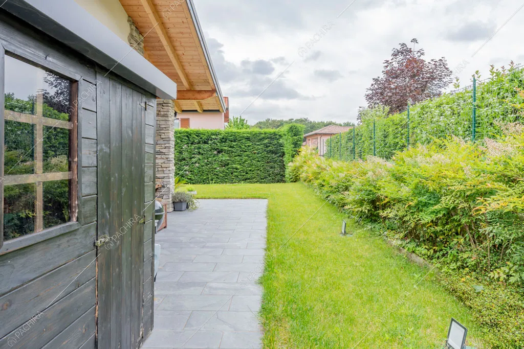 Giardino della villa Galena, location in stile contemporaneo a Monza