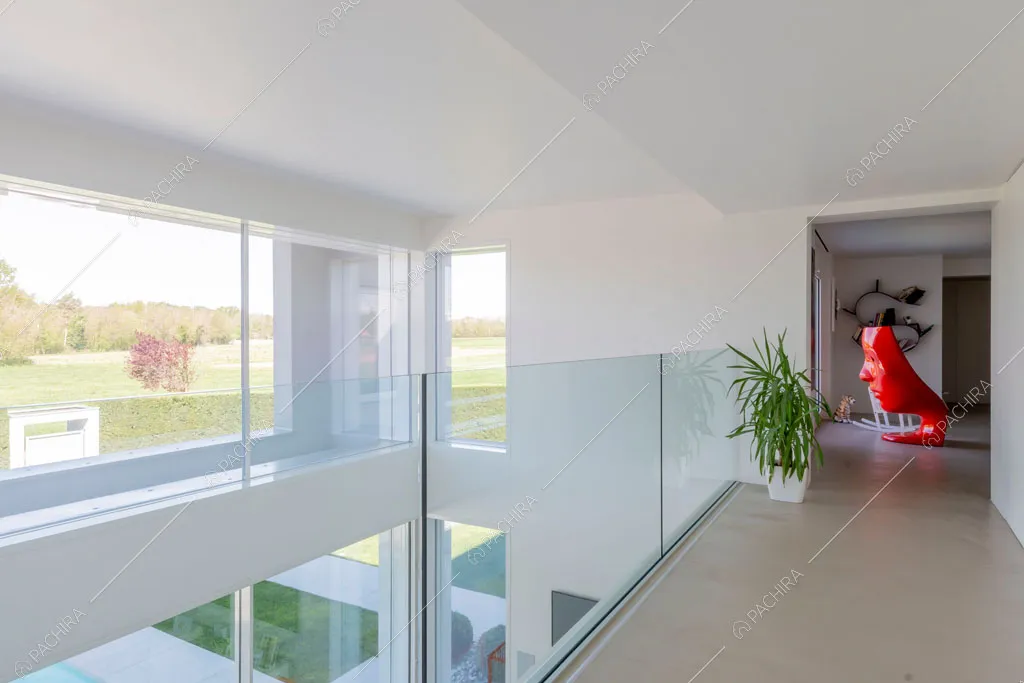 Pianerottolo della villa Columbia, location in stile moderno a Como