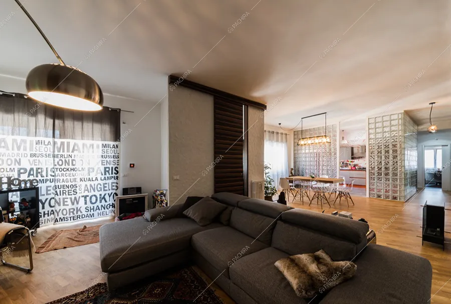 Salotto dell'appartamento Araguaia, location in stile moderno a Roma