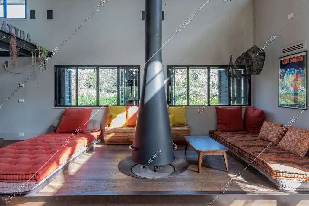 Salotto della location Seine, loft in stile industriale a Roma