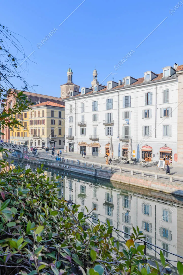Vista sul Naviglio dalla terrazza dell'appartamento
