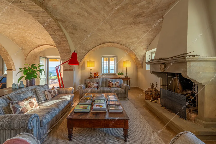 Salotto dell'agriturismo Tevere, location in stile country a Siena