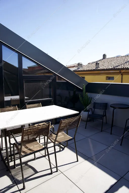 Terrazza del loft Reno, location in stile contemporaneo a Reggio Emilia