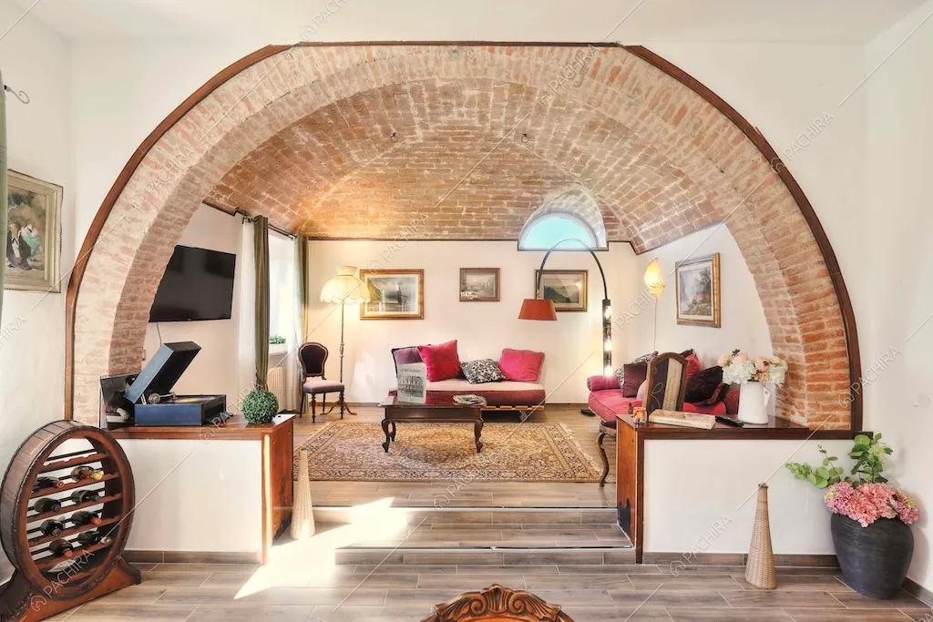 Salotto della dimora storica Denali, location in stile classico a Pisa