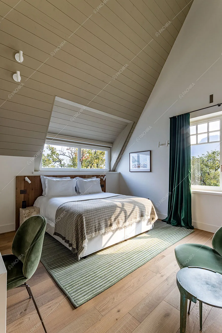 Camera da letto della villa Argento, location in stile moderno a Como