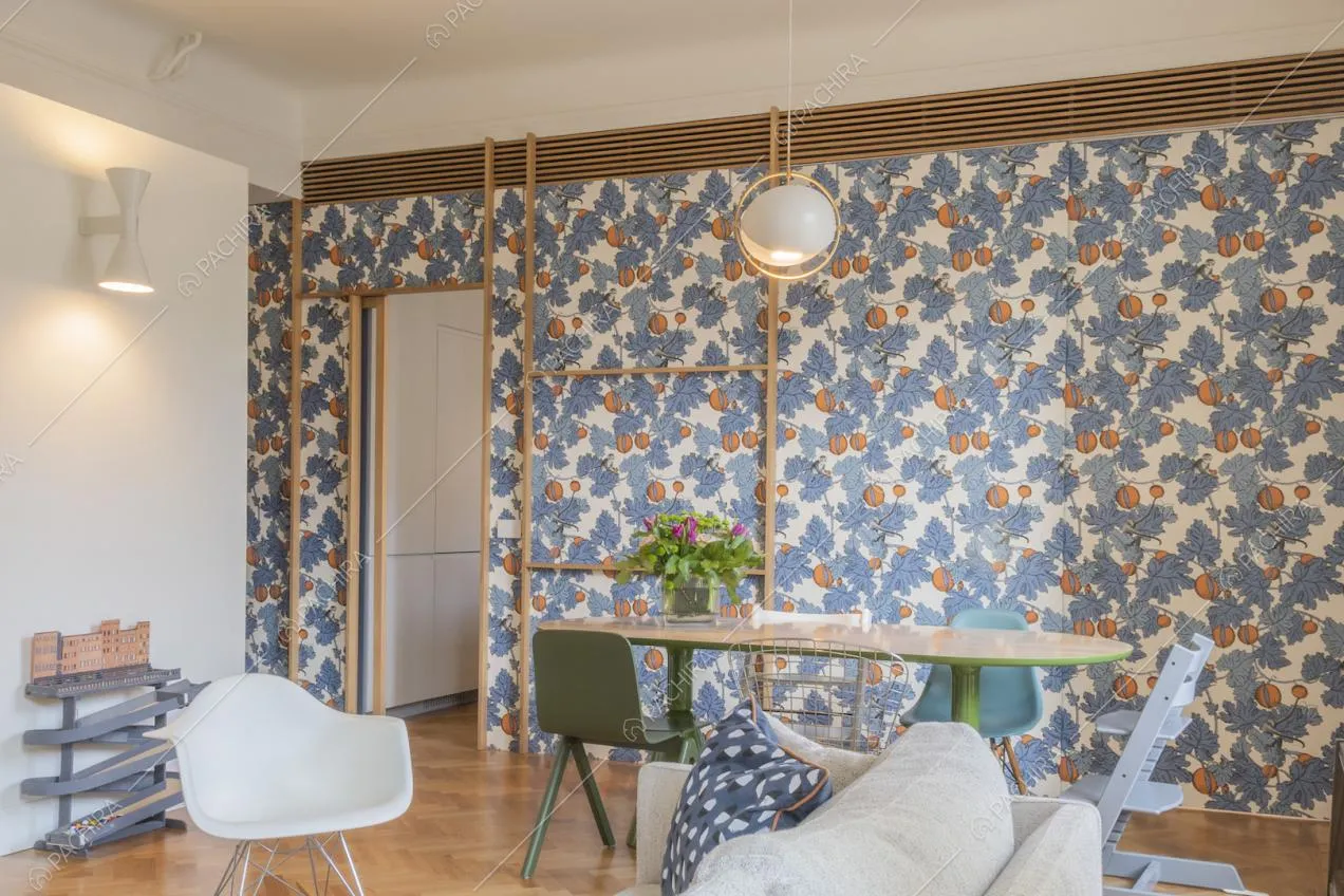 Carta da parati con decorazioni vegetali