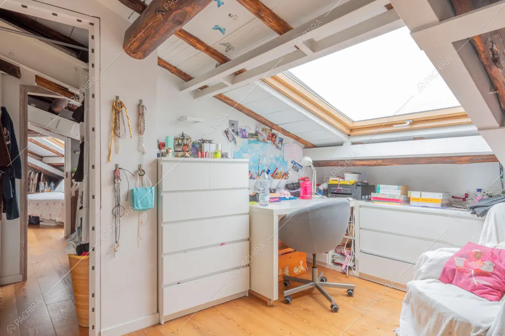 Camera da letto dei bambini dell'appartamento Uru, location in stile moderno a Roma