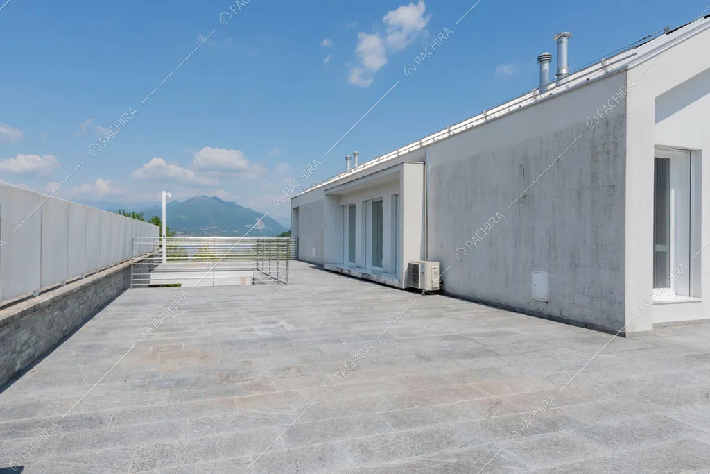 Esterni della villa Coral, location in stile contemporaneo a Como