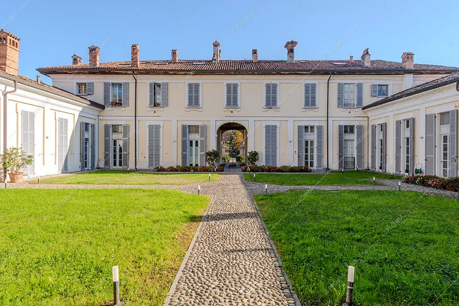 Giardino della villa Mayon, location in stile moderno a Milano