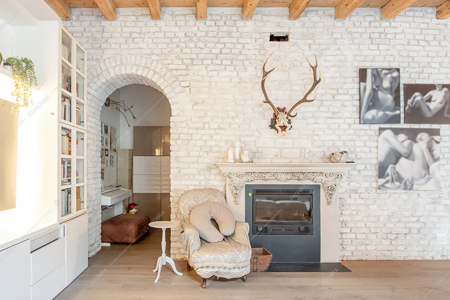 Salotto della villa Dioptasio, location in stile moderno a Monza