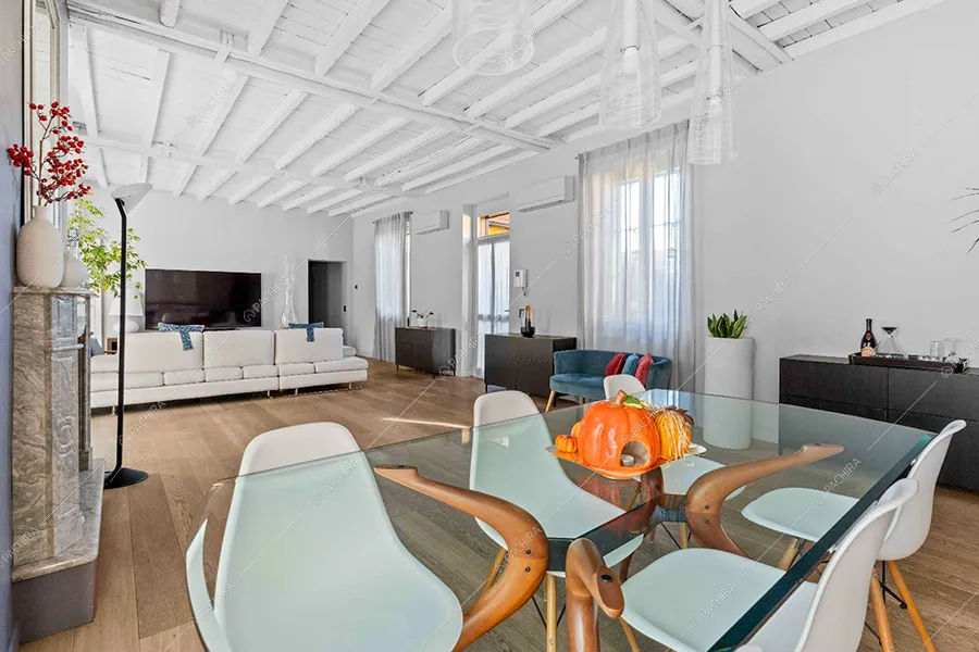 Zona living dell'appartamento Hood, location in stile moderno a Milano