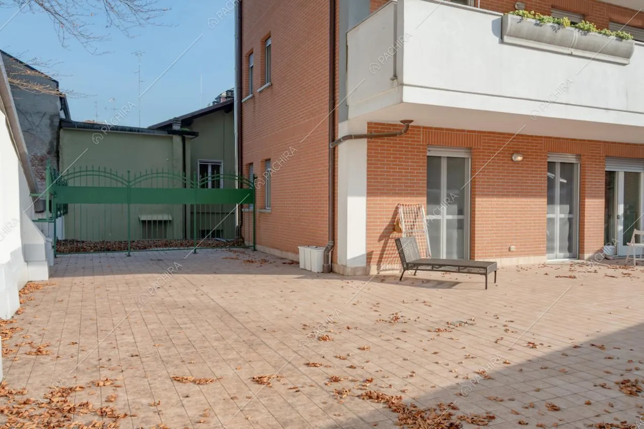 Spazio all'esterno della location Filadelfo e cancello