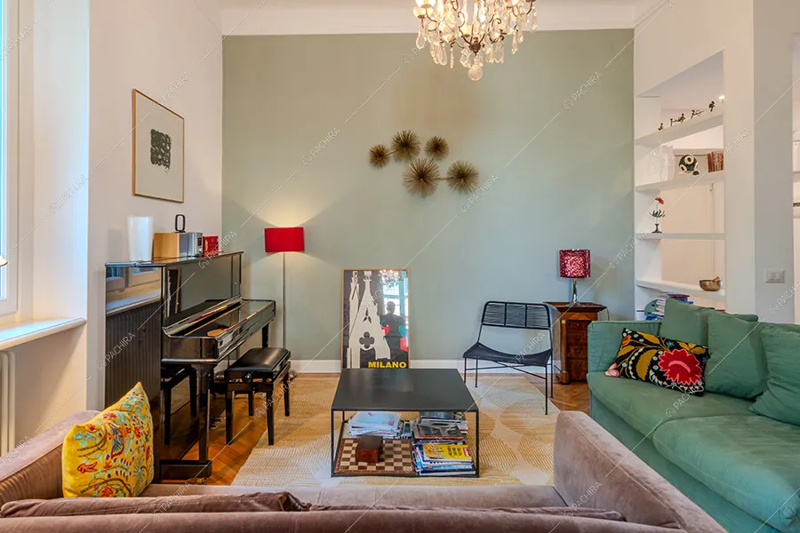 Soggiorno dell'appartamento Andira, location moderna per shooting a Milano