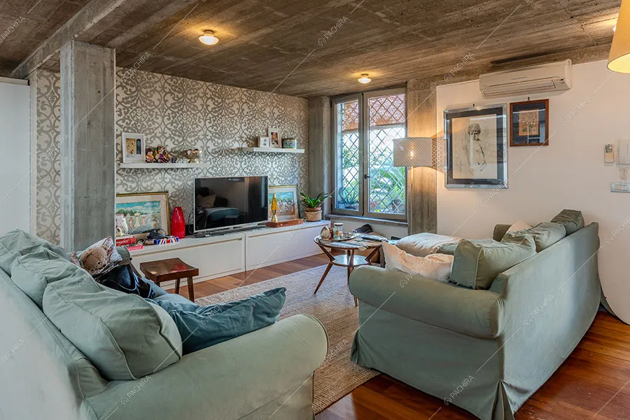 Salotto del loft Tocantis, location in stile moderno a Milano