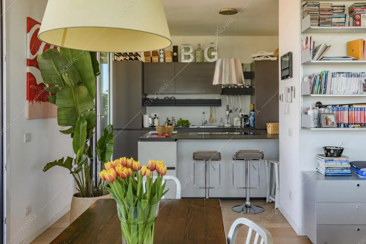 Cucina a parete con penisola 
