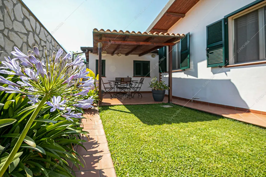 Veranda della villa Anortite, location in stile moderno a Roma