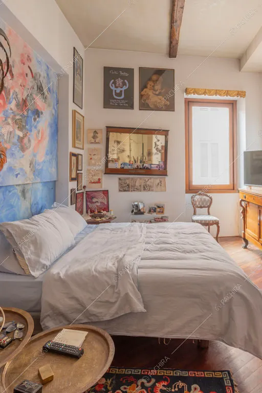 Camera da letto dell'appartamento Pancrazio, location in stile contemporaneo a Roma