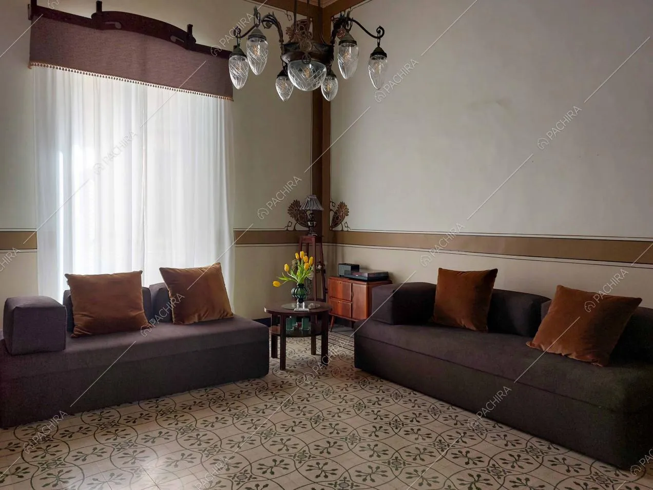 Salotto dell'appartamento Ebro, location in stile liberty a Lecce