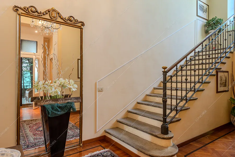 Scale della villa Rame, location in stile classico a Milano