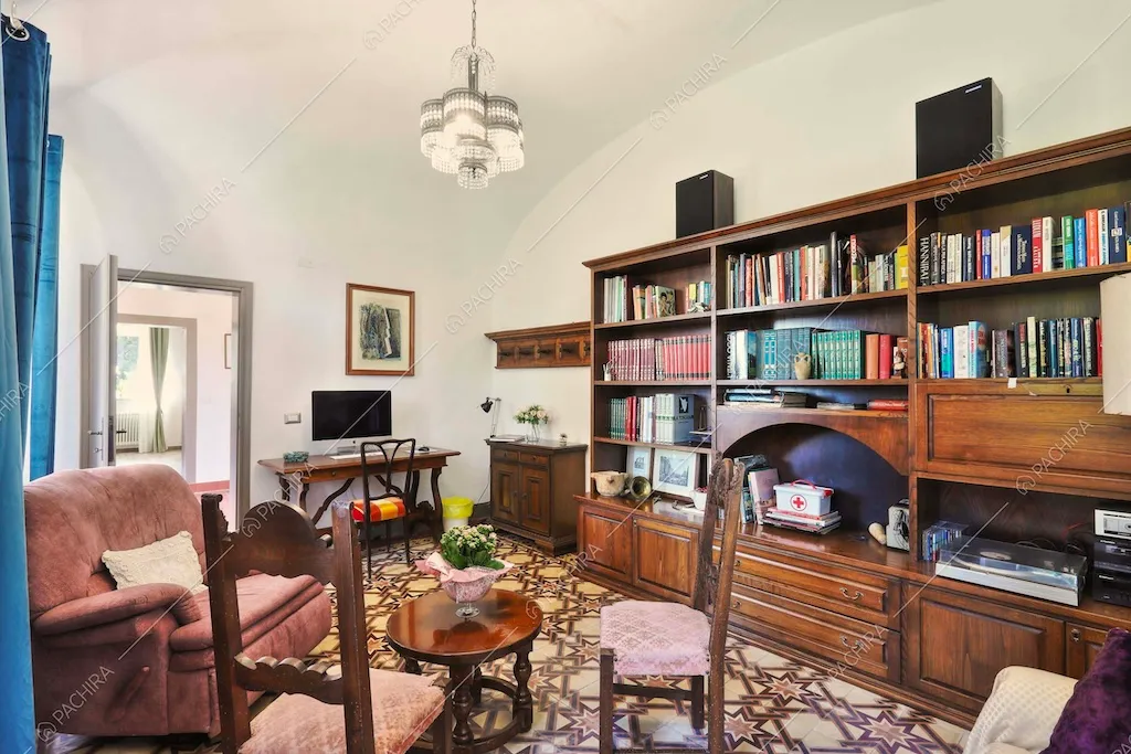 Studio della dimora storica Denali, location in stile classico a Pisa