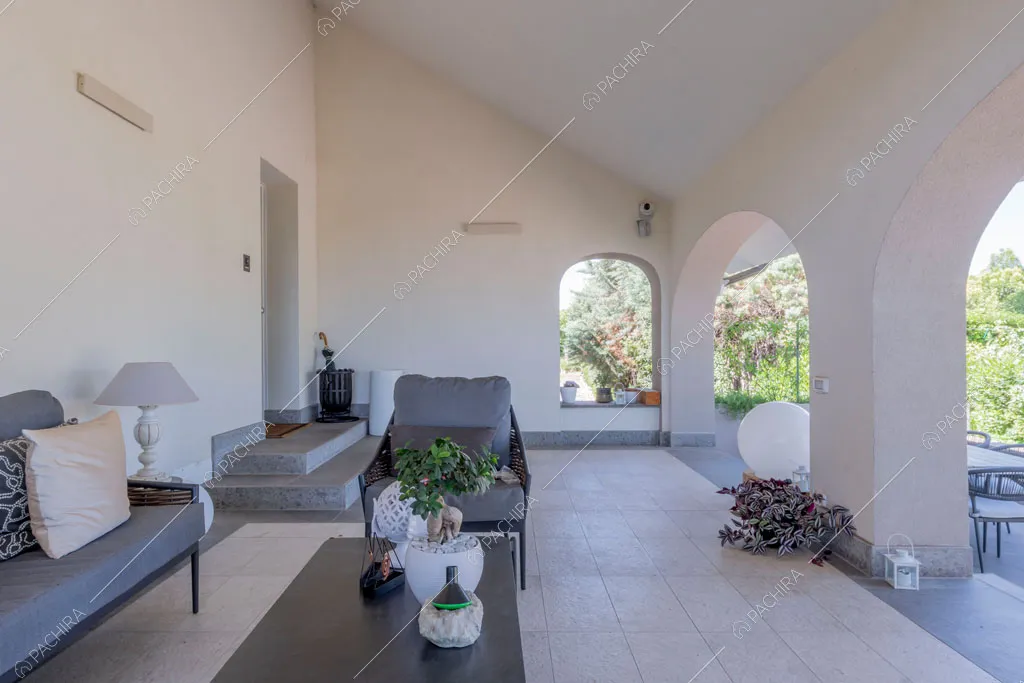 Veranda della villa Orinoco, location in stile contemporaneo a Roma