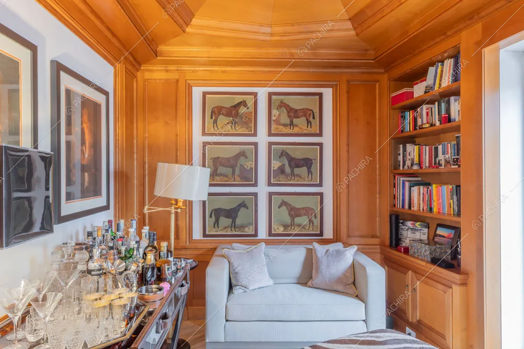 Studio dell'appartamento Mizuna, location in stile contemporaneo a Roma