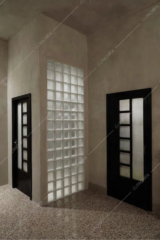 Atrio del loft Reno, location in stile contemporaneo a Reggio Emilia