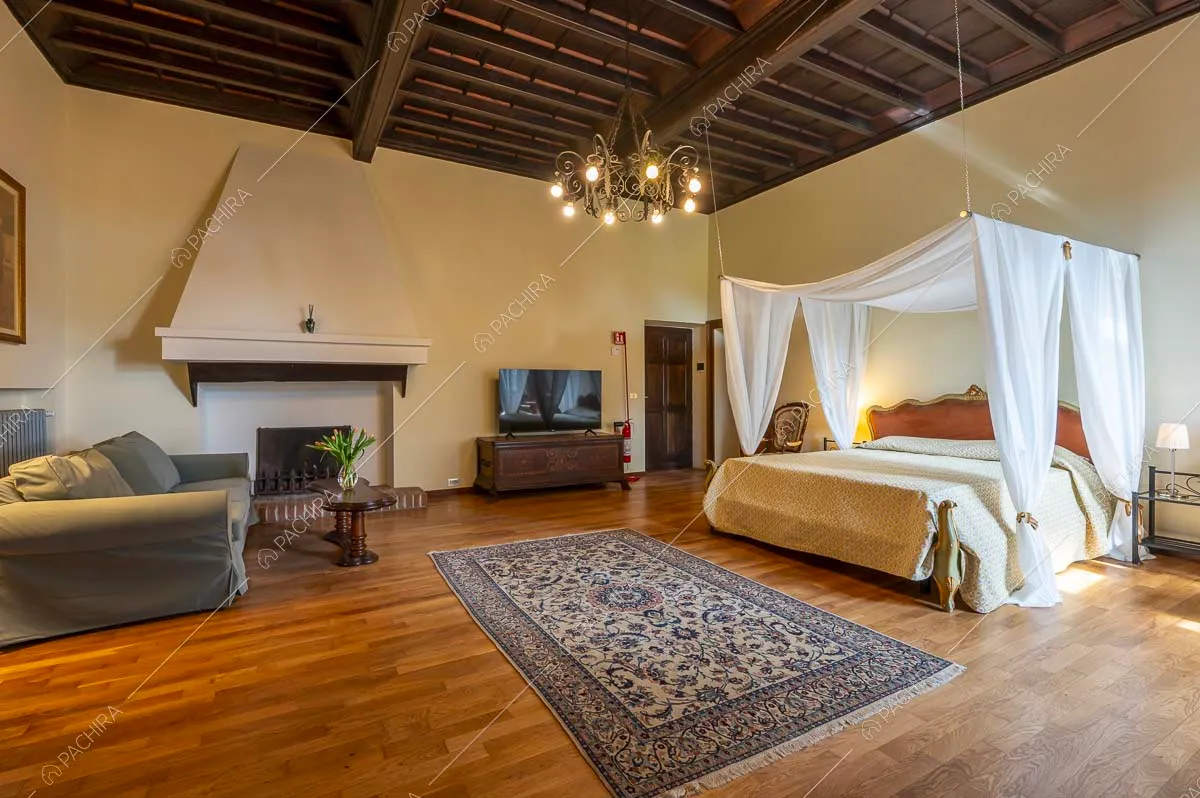 Camera da letto della dimora storica Angelite, location in stile classico a Torino