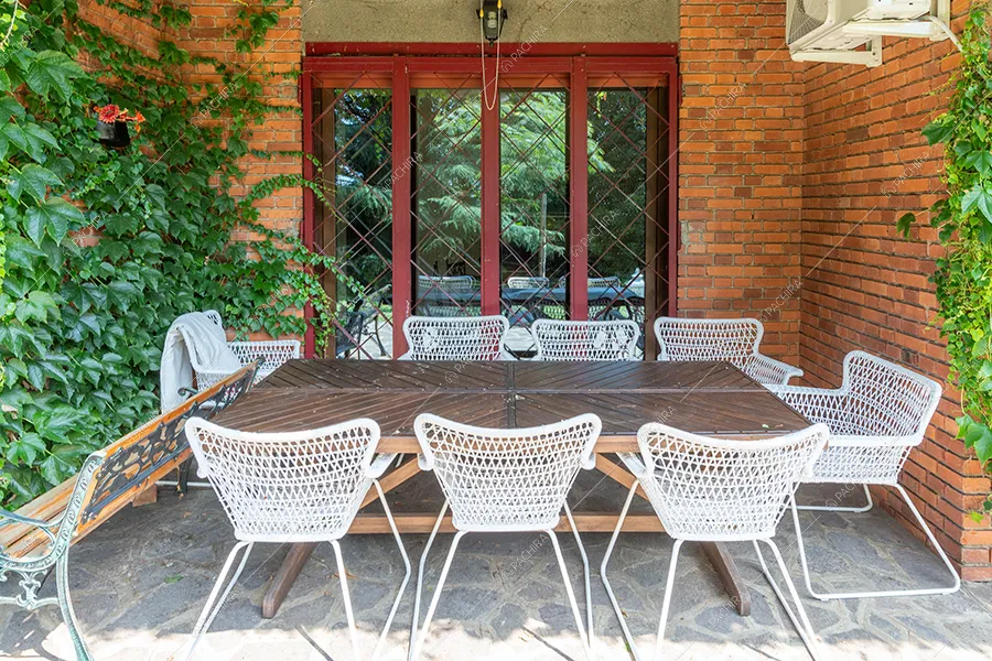 Veranda della villa Adige, location in stile contemporaneo a Monza