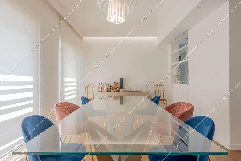 Sala da pranzo della villa Orinoco, location in stile contemporaneo a Roma