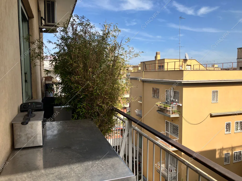 Terrazza dell'appartamento Volga, location in stile moderno a Roma