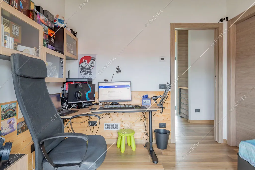 Camera da letto della villa Galena, location in stile contemporaneo a Monza