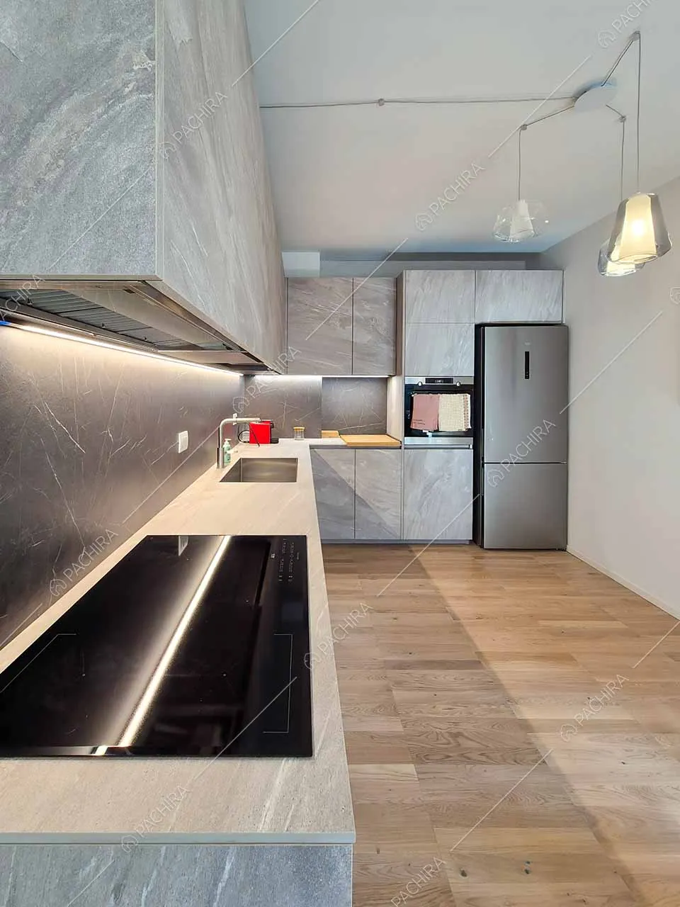 Cucina a parete della location Drina, loft in stile moderno a Milano