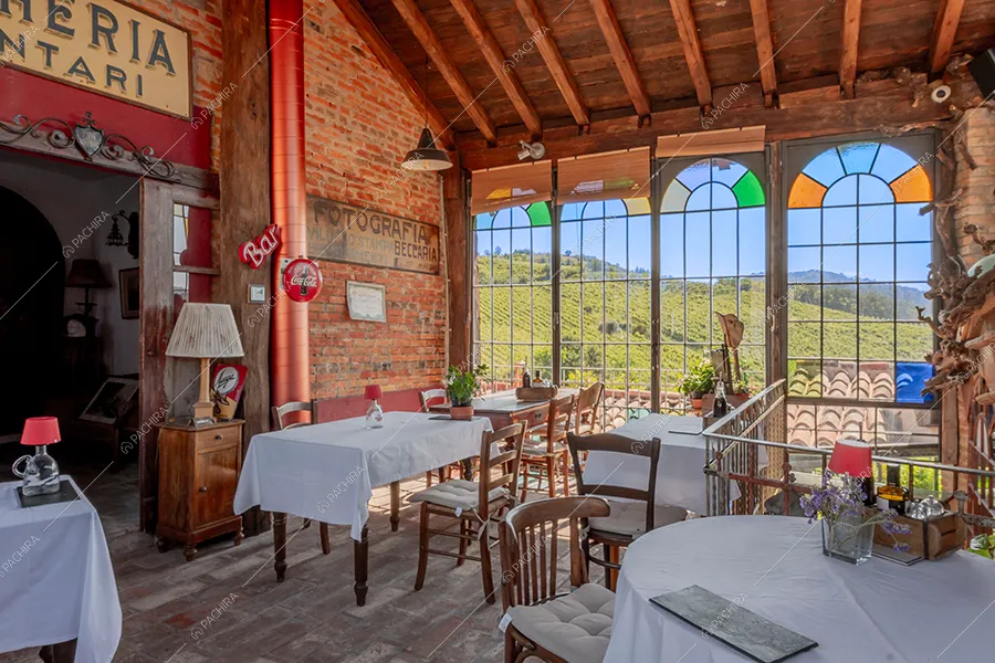 Sala da pranzo dell'agriturismo Mistral, location in stile rustico a Pavia