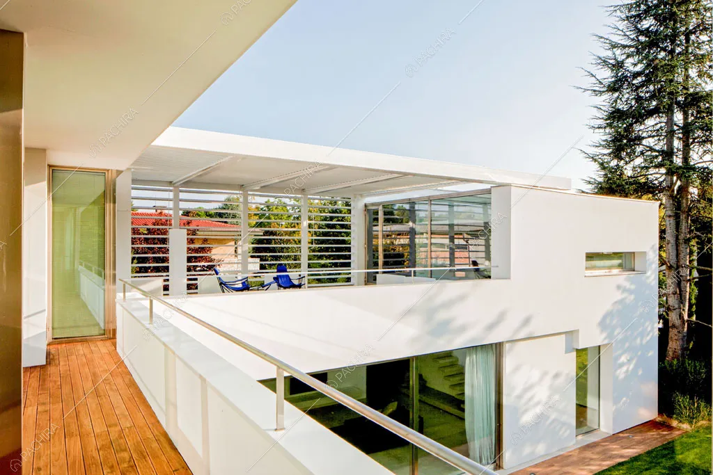 Terrazza della villa Meru, location in stile contemporaneo a Padova