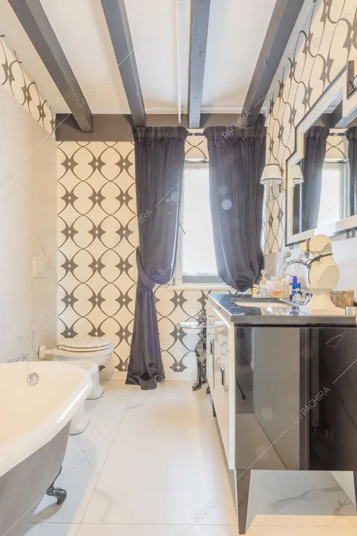 Bagno dell'appartamento Quiabo, location in stile contemporaneo a Milano