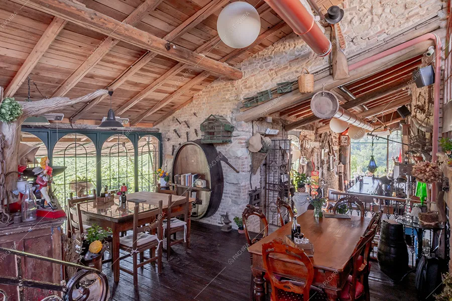 Sala dell'agriturismo Mistral, location in stile rustico a Pavia